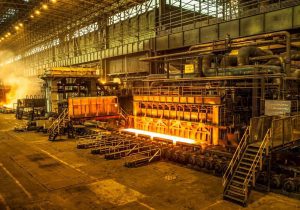 ثروتمندترین مرد جهان مشتری «فولاد مبارکه» شد