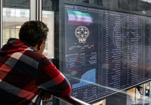 تالار شیشه‌ای در انتظار تغییر؛ فرار سرمایه به بازار طلا و ارز