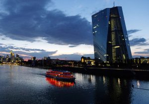 پیش‌بینی مقام ارشد بانک مرکزی اروپا از نرخ بهره