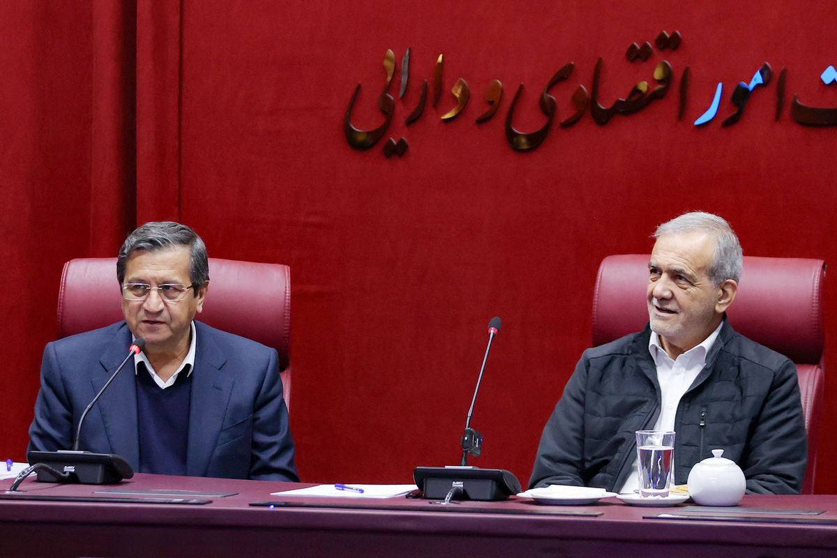 واکنش پزشکیان به استیضاح همتی/ با دعوا مشکلی حل نمی‌شود