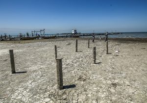 خزر خسته از مصوبات بی پشتوانه/ اقتصاد دریا محور در گرو نجات خلیج گرگان