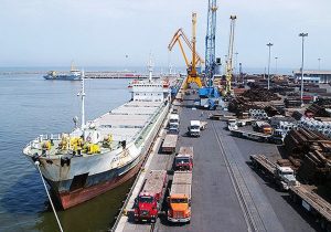 حمل بیش از ۲۱ میلیون تن کالای اساسی از ابتدای امسال