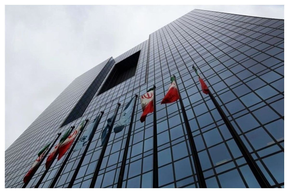 معاون بانک مرکزی: تمرکز ما بر تامین مالی مولد و کاهش انحراف منابع است