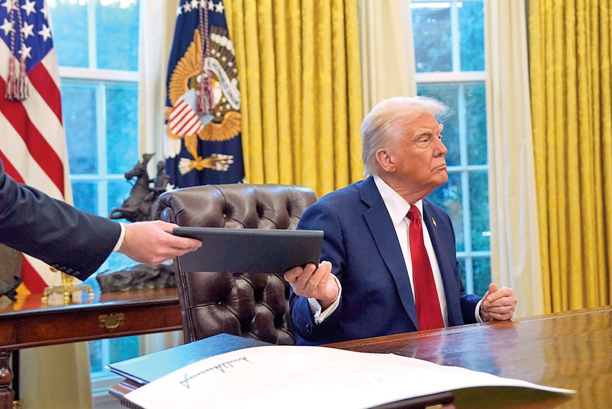 ترامپ از تصمیمش برای افزایش تعرفه ها عقب نشینی کرد