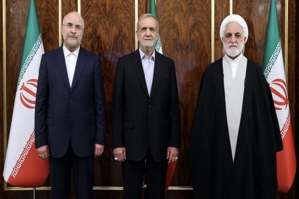 همدلی قوای سه‌گانه و بسیج ظرفیت‌ها و امکانات در راستای تحقق شعار سال