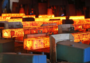 سهم ۵۰ درصدی سه شرکت برتر از تامین نیاز داخلی‌/ نقش‌آفرینی مؤثر شرکت‌های کوچک در بازار شمش