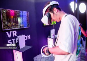 آغاز الکامپ بیست‌وهشتم از امروز؛ از پنل‌های هوش مصنوعی تا راهنمای چت‌بات