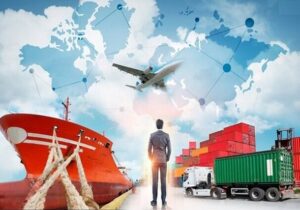 توقف کالا در گمرکات به ضرر تولید/ معاون وزیر کشور: تجارت باید روان شود!