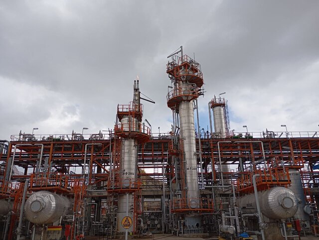 جهش ۳۵ میلیون تنی پتروشیمی ایران در برنامه هفتم؛ روایت یک توسعه مهندسی‌شده