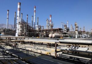 عملکرد قابل دفاع تولید در پتروشیمی/ اهتمام صنعت بر تأمین خوراک پایدار