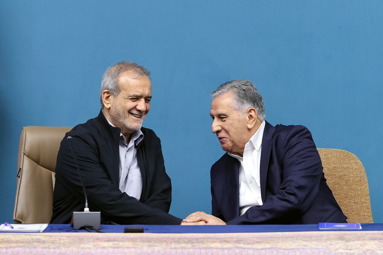 رئیس اتاق ایران: دولت «واردات بدون انتقال ارز» را تسهیل‌ کند