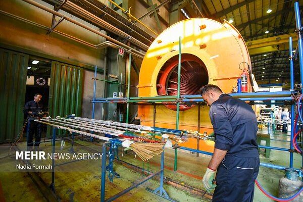 ۷۵ درصد تسهیلات به بنگاه‌ها رسید؛ تامین مالی ۵۱۲ همتی از بورس